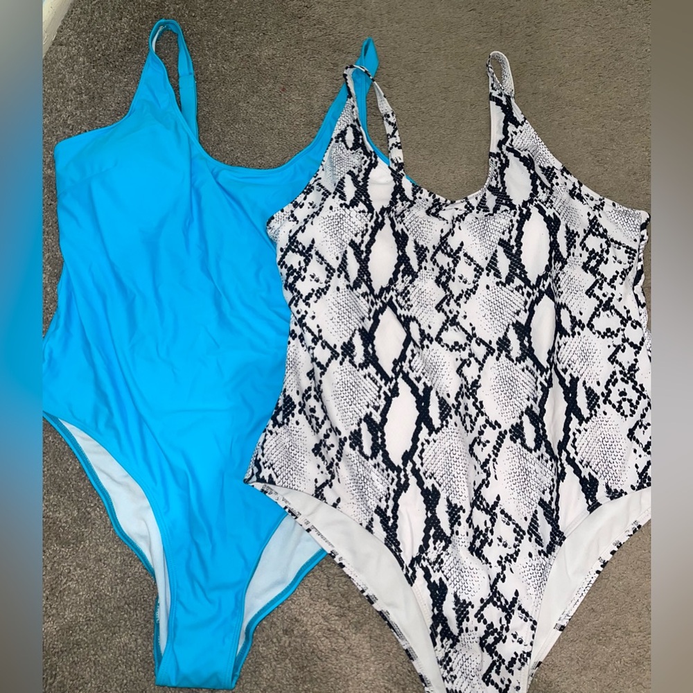Swimsuits - Picture 2 of 4